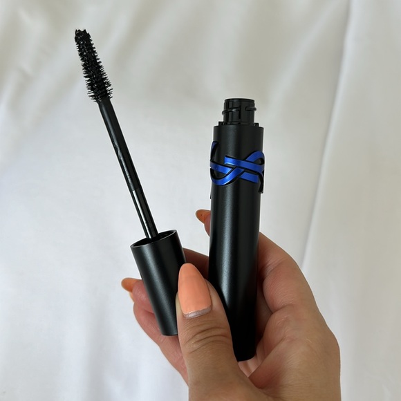 YSL Lash Clash Extreme Volume Waterproof Mascara- Black - Picture 10 of 11